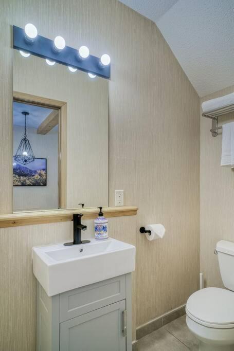 5 Mins To Banff - Cozy Townhome 2Br&2Bath - Banff Pass Included 坎莫尔 外观 照片