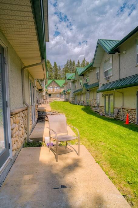5 Mins To Banff - Cozy Townhome 2Br&2Bath - Banff Pass Included 坎莫尔 外观 照片